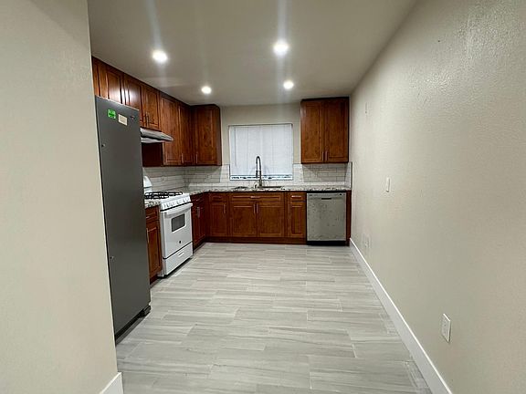 2nd image of 2400 13th St