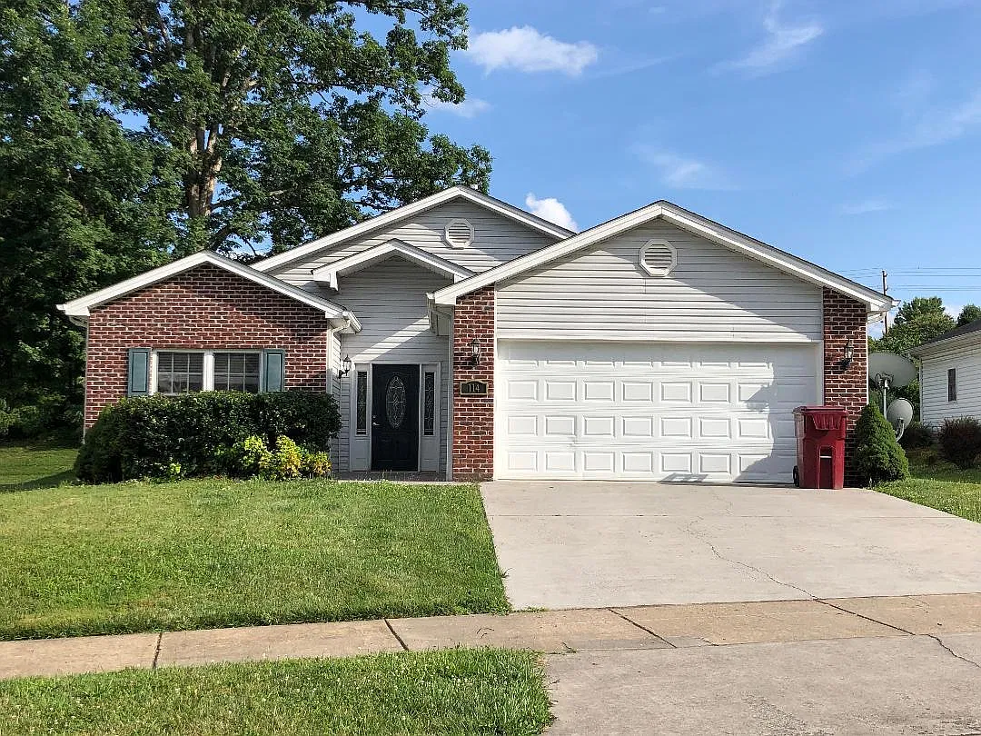 3 bed, 1462 sqft, $2,000 — Photo 1