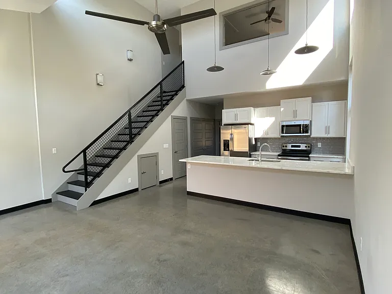 3823 Jett Ln — Photo 33