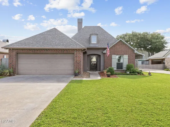 104 Sunflower Dr, Lafayette, LA 70508