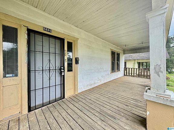 3rd image of 5605 Avenue K