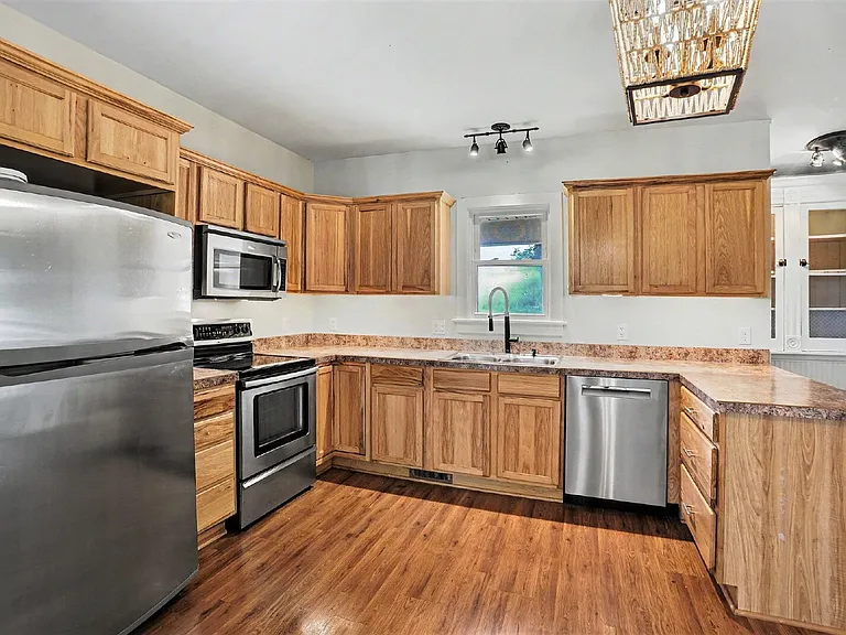 5749 Upton Rd — Photo 9