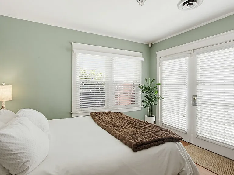 4081 1st Ave — Photo 24