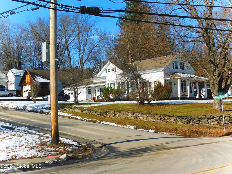 3rd image of 1772 Main Street