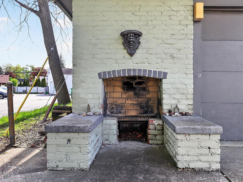 2nd image of 3570 Indian Rd