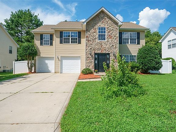 2nd image of 2646 Amber Crest Drive