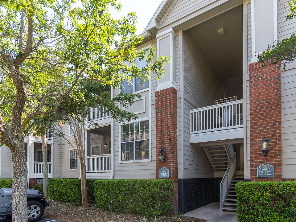 1st image of 1600 Long Grove Dr Unit 915