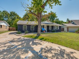 410 Falling Leaves Dr, Duncanville, TX 75116
