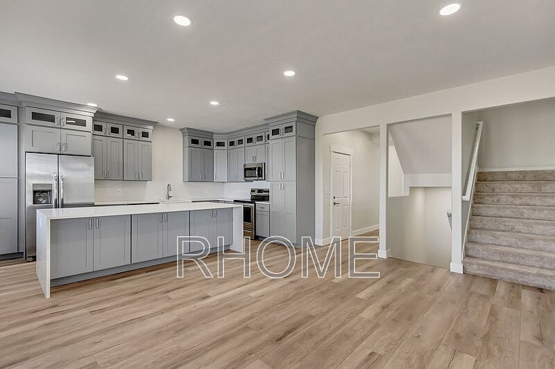 1st image of 105 E Chandlerpoint Way