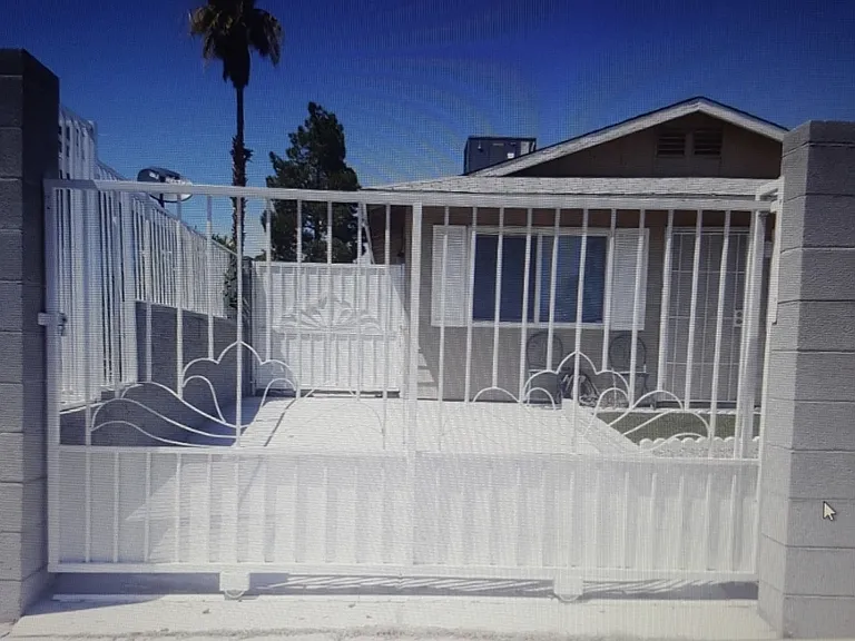E Harmon Ave — Photo 8