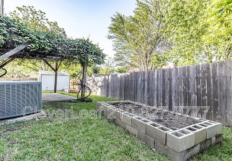 7426 Rainfall Park — Photo 42