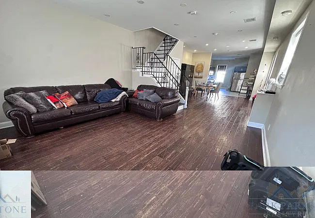 276 Armstrong Ave #1E