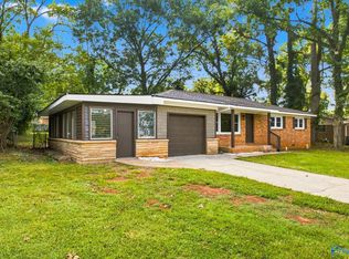 1718 Hampton Rd NW, Huntsville, AL 35816