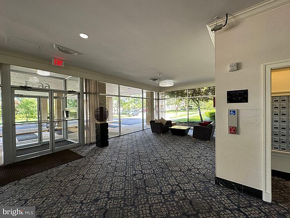 4th image of 6631 Wakefield Dr APT 912
