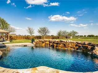 2850 Fossil Creek Dr, Midlothian, TX 76065
