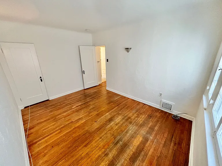 227 Granada Ave — Photo 23