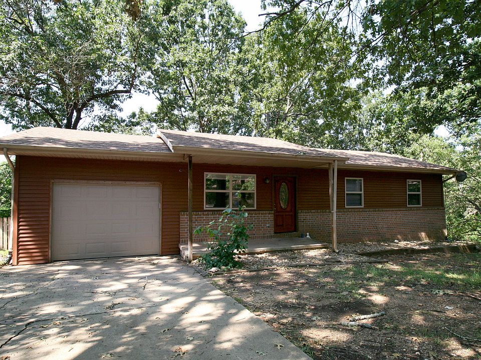 1st image of 1201 E East Court
