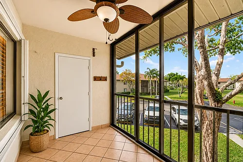 511 Shady Pine Way #D2 Photo 1