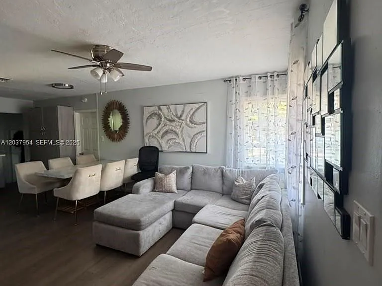 2434 Pierce St — Photo 9