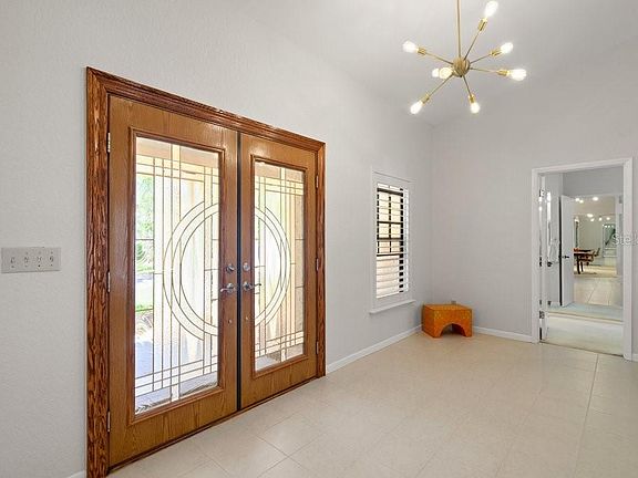 5th image of 718 Marco Dr NE
