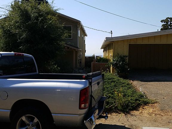 3rd image of 7405 Hillmont Dr