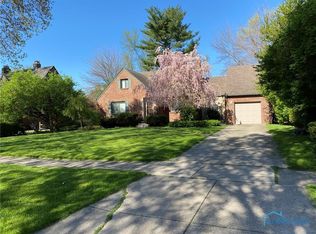 2927 Pemberton Dr, Toledo, OH 43606