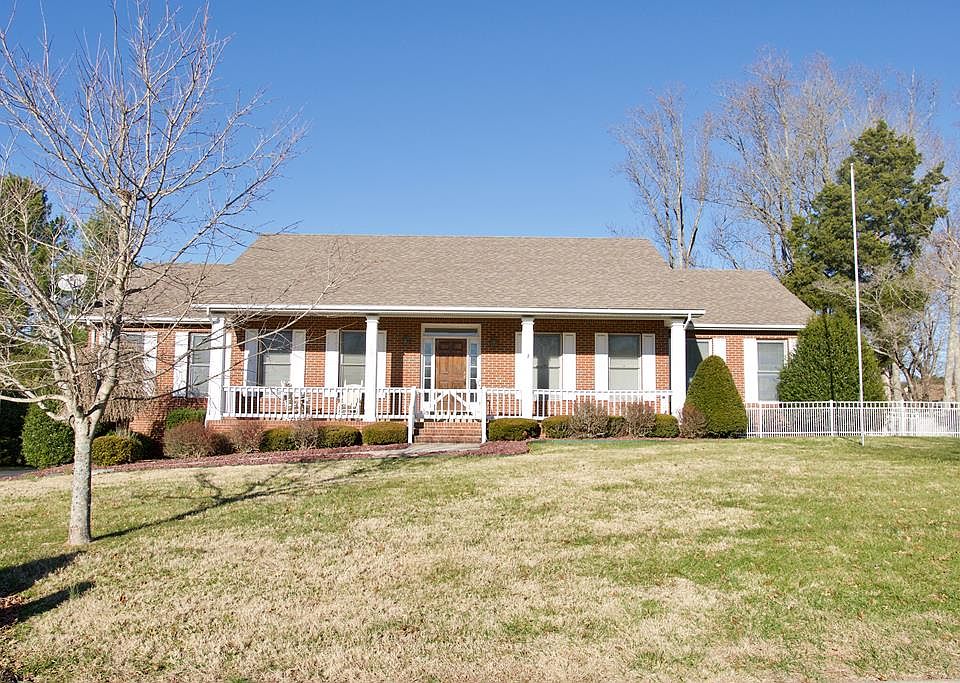 1st image of 483 Windrowe Dr