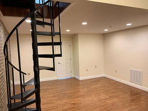 4th image of 23 N Pearl St APT 4B