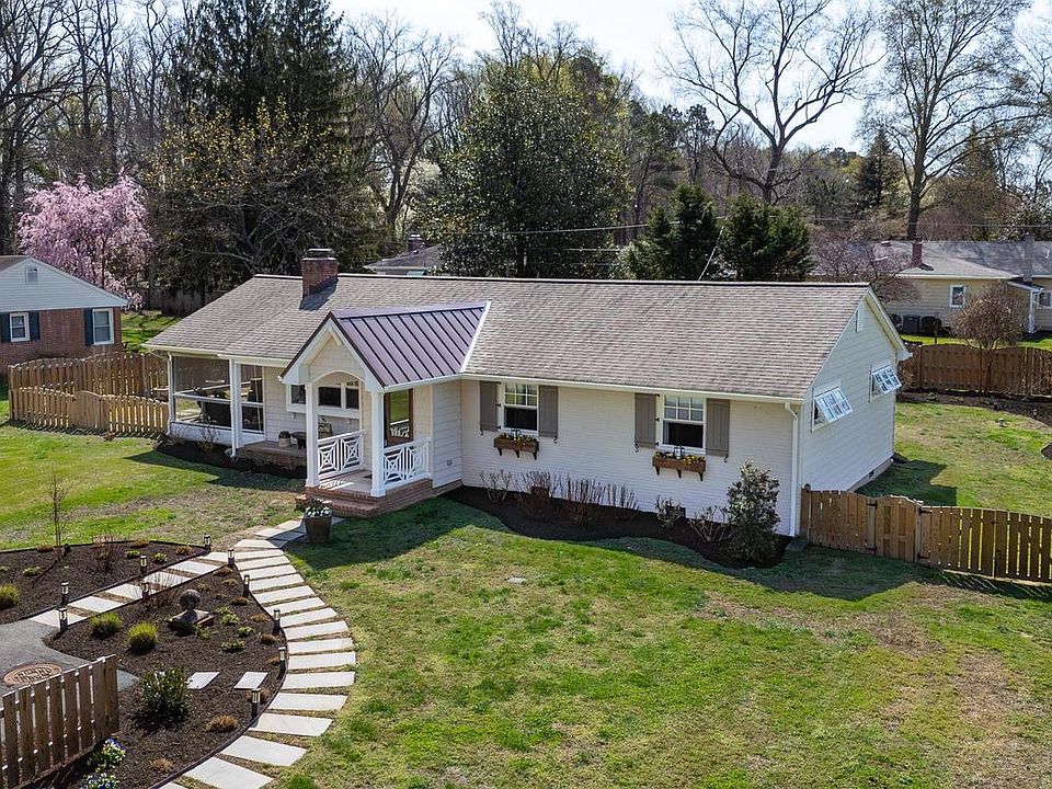 1st image of 28567 Holden Rd