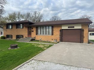4675 Huron Church Line Rd, Lasalle, ON N9H 1H5