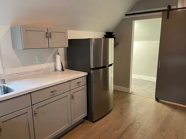 Lge walk in Closet