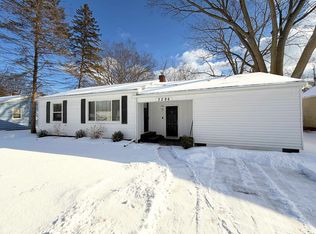 3296 Mills Acres St, Flint, MI 48506