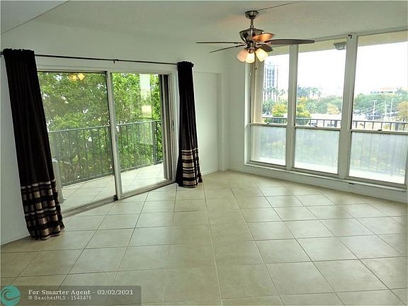 3rd image of 1625 SE 10th Ave APT 501