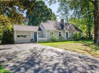 94 Buttonball Ln, Glastonbury, CT 06033