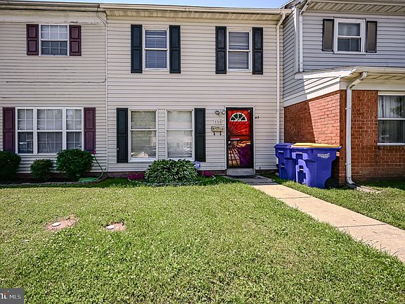 2nd image of 38 Meadow Wood Ln