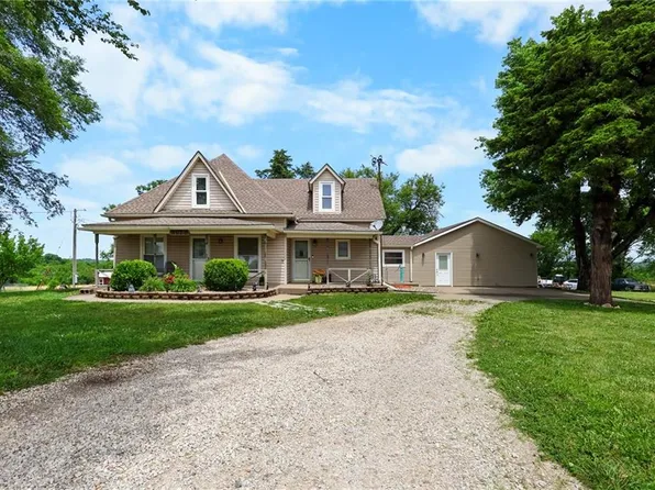 30840 W 359th St, Osawatomie, KS 66064