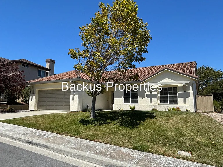 18223 Viewcrest Ln — Photo 2