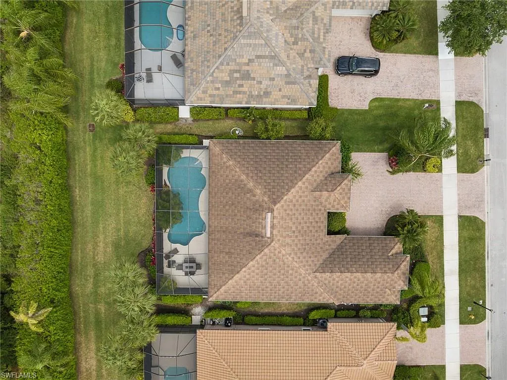 3 bed, 2.5 bath, 2028 sqft, $10,000 — Photo 4