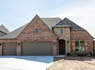 6805 S Chestnut Ave, Broken Arrow, OK 74011
