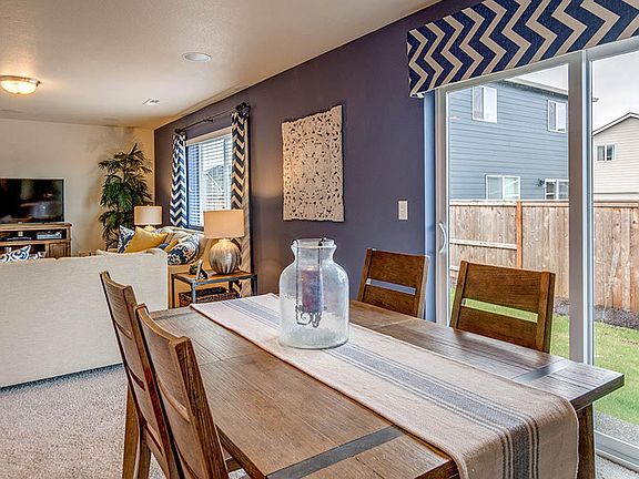 4th image of 61589 SE Lorenzo Dr #82
