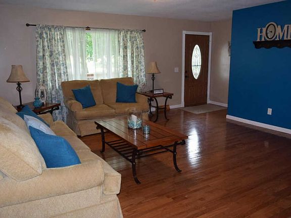 4th image of 260 Fleming Dr NE