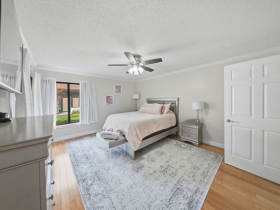 5th image of 2474 Tahoe Cir
