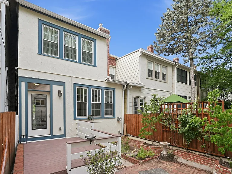3839 Beecher St NW — Photo 37