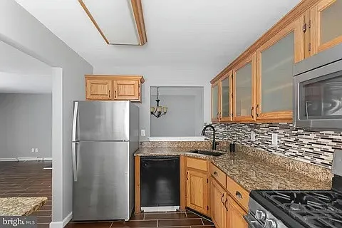641 Covington Ct — Photo 6