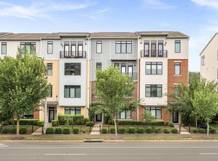 1306 Ribbon Limestone Ter SE, Leesburg, VA 20175