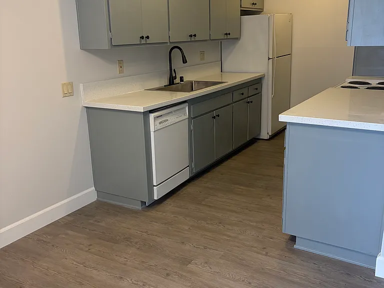 560 W Gonzales Rd #15 — Photo 7