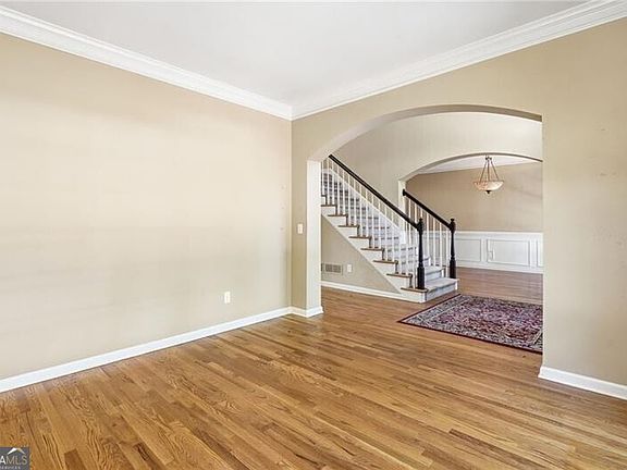 3rd image of 514 Lovinggood Ct