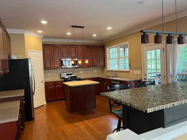 705 Quartz Crystal Pl — Photo 3