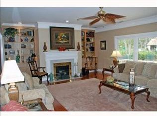 1 Heatherstone Ln, Savannah, GA 31411