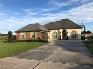 112 Whisper Ct, Thibodaux, LA 70301